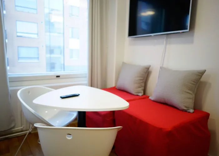 Omena فندق بوري