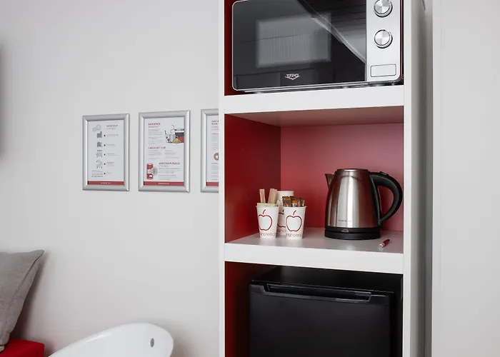 Omena فندق بوري